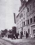 Škola v Komenského ul. asi 1900