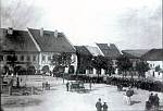 Náměstí s velkým podloubím 1905
